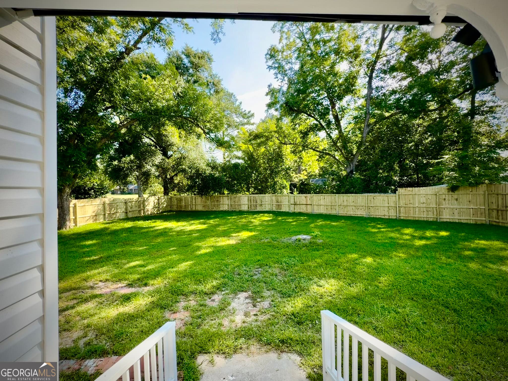 3 bedroom, 2 bathroom, 1,827 sq ft single family residence for sale at 106 N Line Street, Dexter, GA 31019 — photo 2