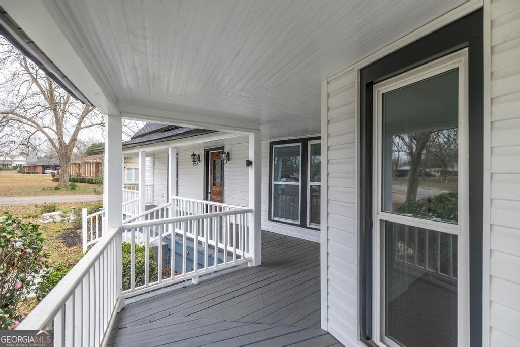 3 bedroom, 2 bathroom, 1,827 sq ft single family residence for sale at 106 N Line Street, Dexter, GA 31019 — photo 7