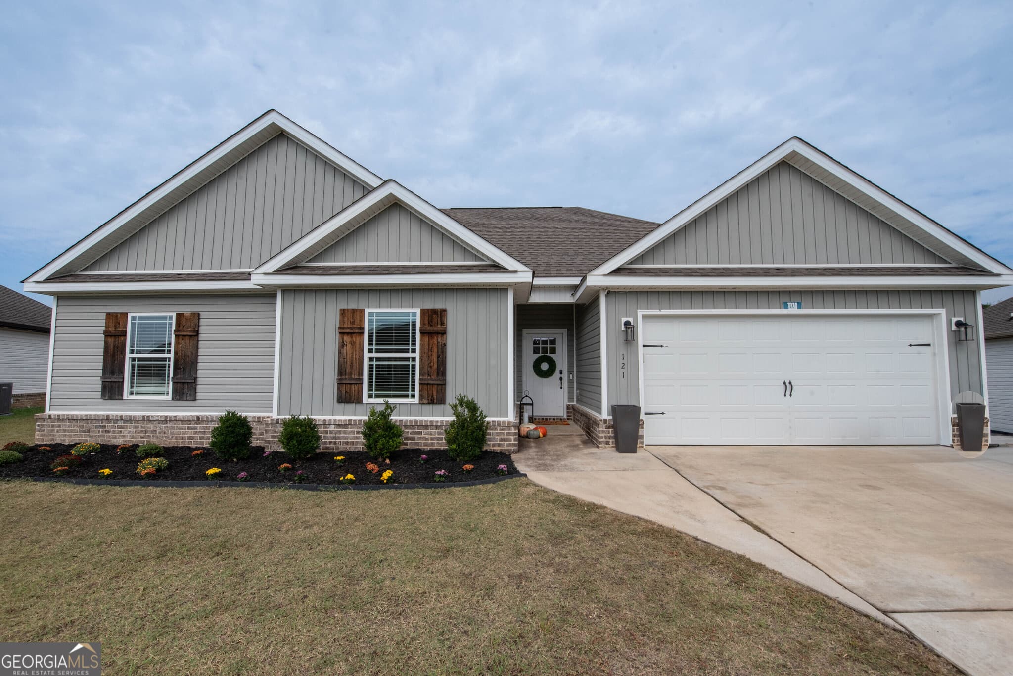 4 bedroom, 2 bathroom, 1,669 sq ft single family residence for sale at 121 Locks Heath Court, Perry, GA 31069 — photo 4