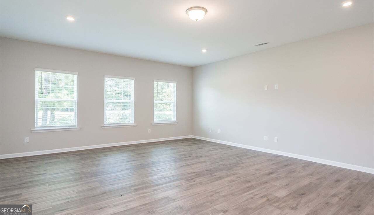 4 bedroom, 2.5 bathroom, 3,072 sq ft single family residence for sale at 5020 Cecelia Drive, Powder Springs, GA 30127 — photo 10