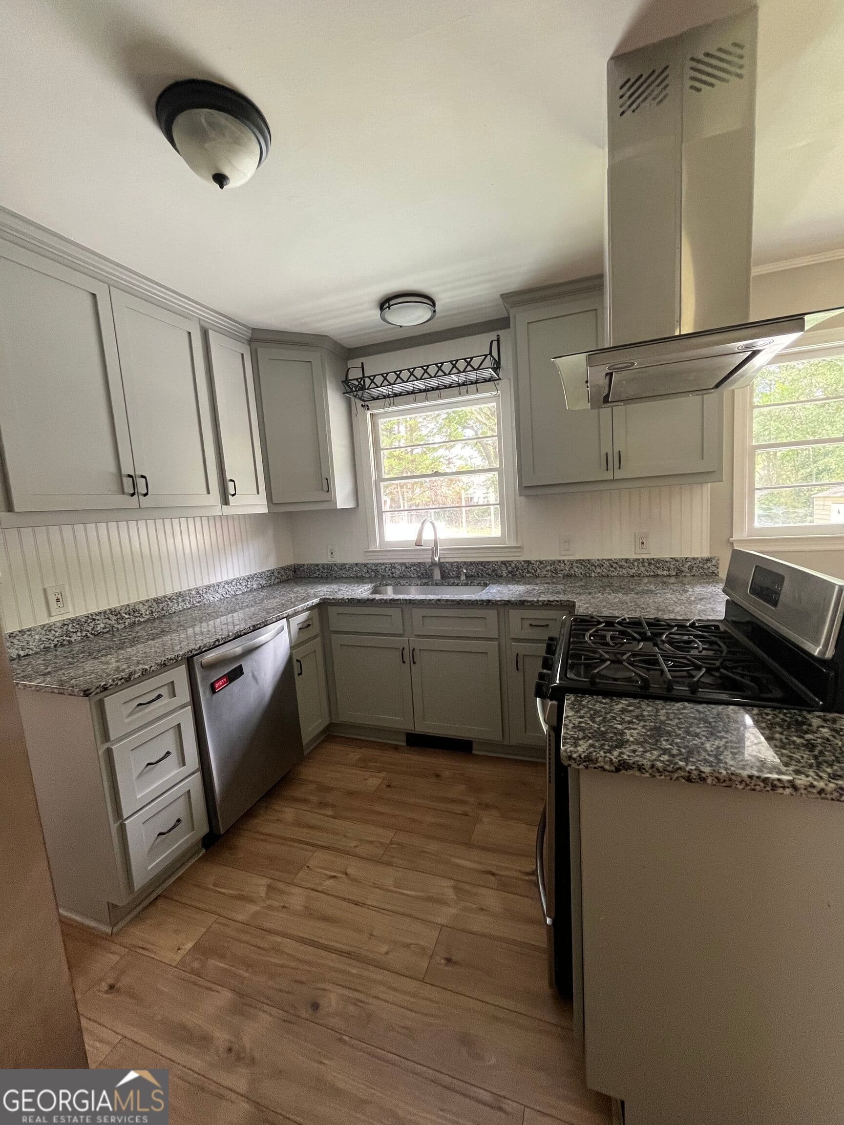 3 bedroom, 2 bathroom, 1,544 sq ft single family residence for sale at 204 Diane Drive, Thomaston, GA 30286 — photo 4