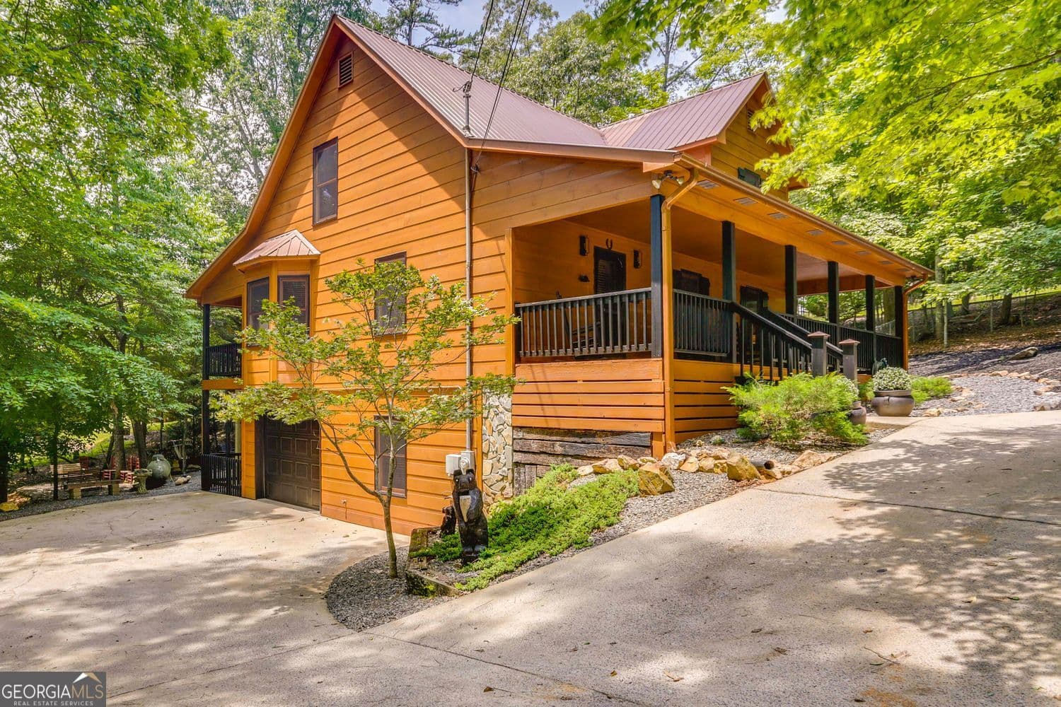 3 bedroom, 3 bathroom, 3,764 sq ft cabin,single family residence sold at 18 Cadet Court, Ellijay, GA 30540