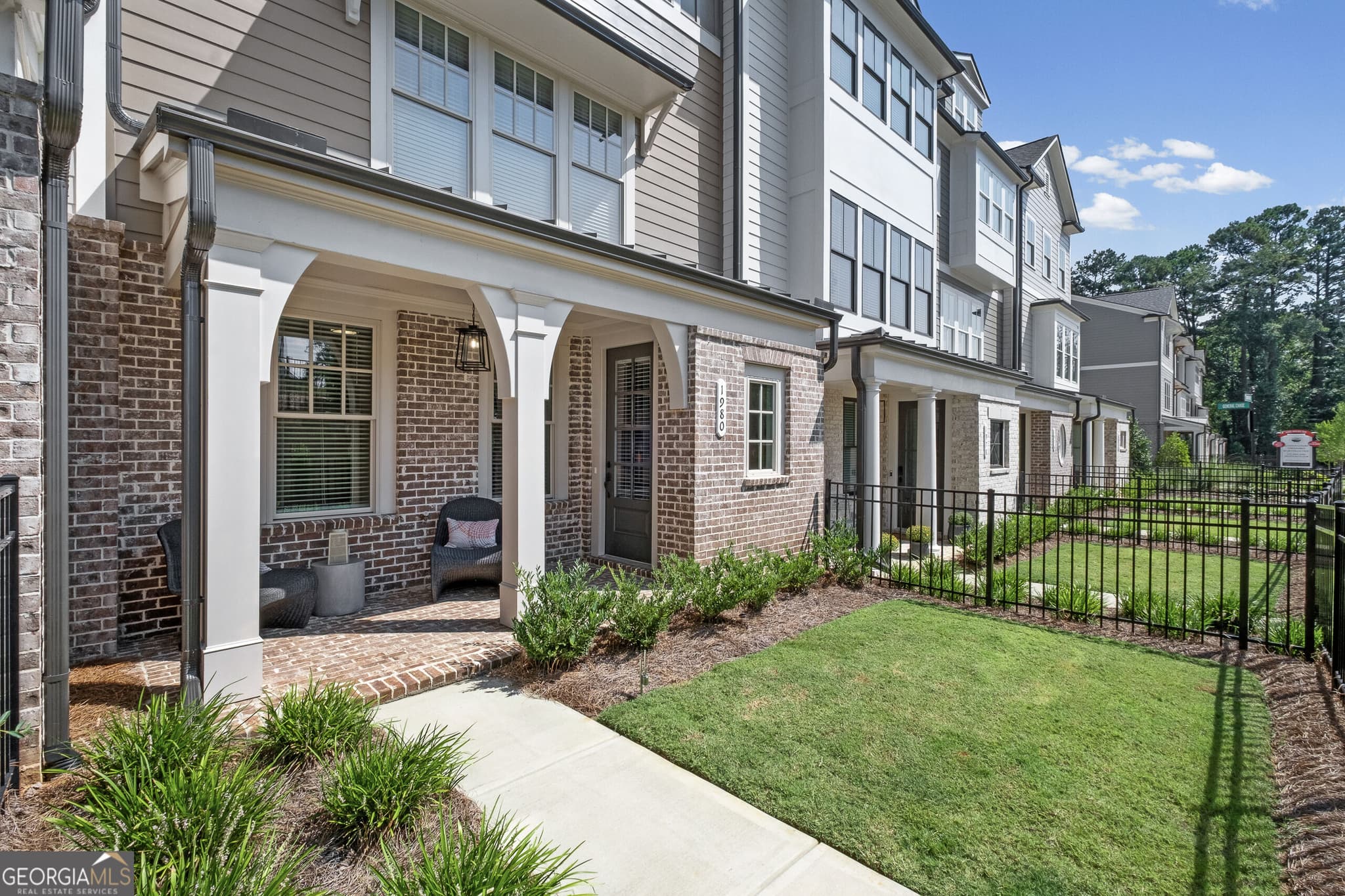 3 bedroom, 3.5 bathroom townhouse for sale at 1980 Flying Scotsman Drive 10, Kennesaw, GA 30144 — photo 5