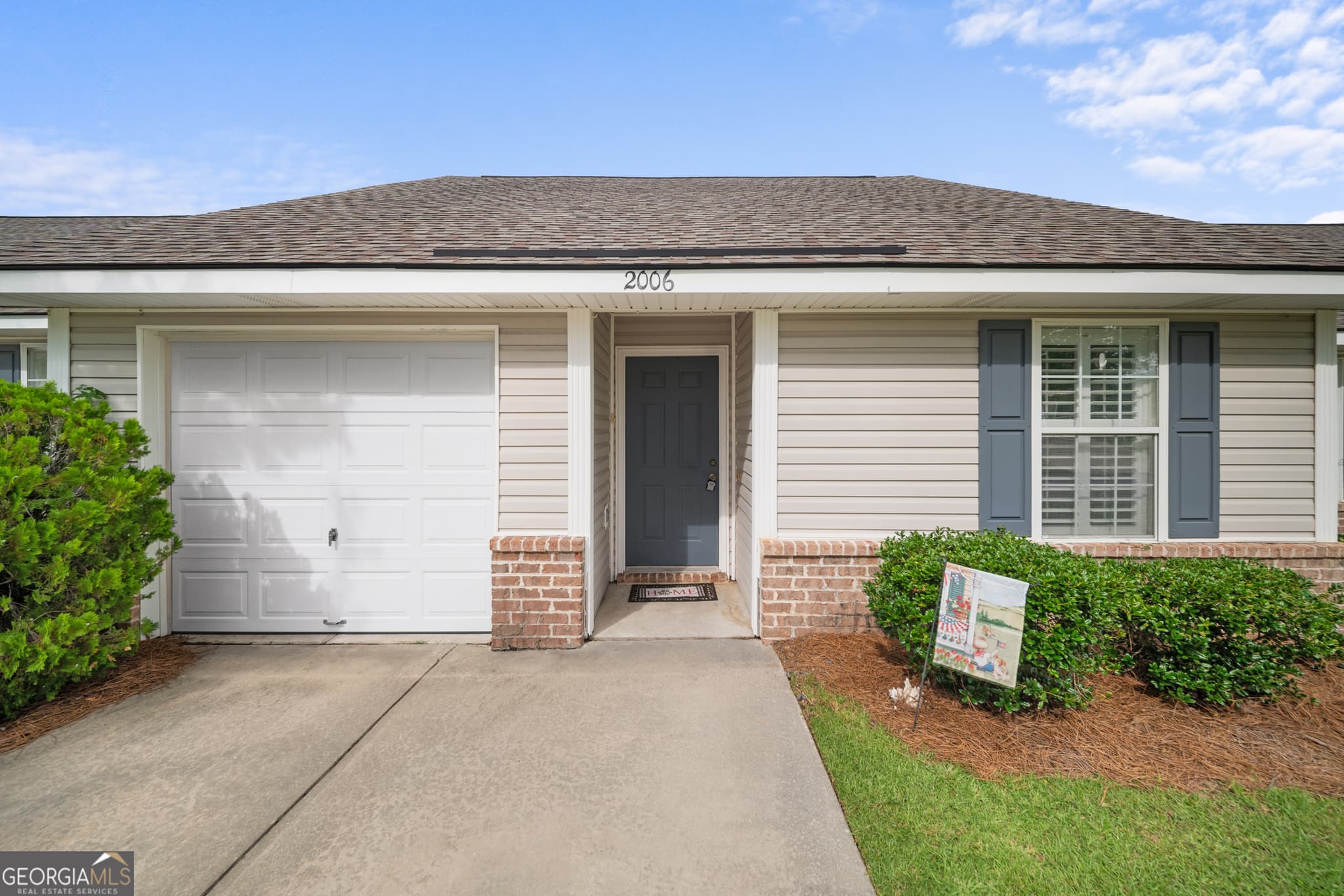 2 bedroom, 2 bathroom, 1,090 sq ft townhouse for sale at 2006 Dawson Lane, Rincon, GA 31326 — photo 3