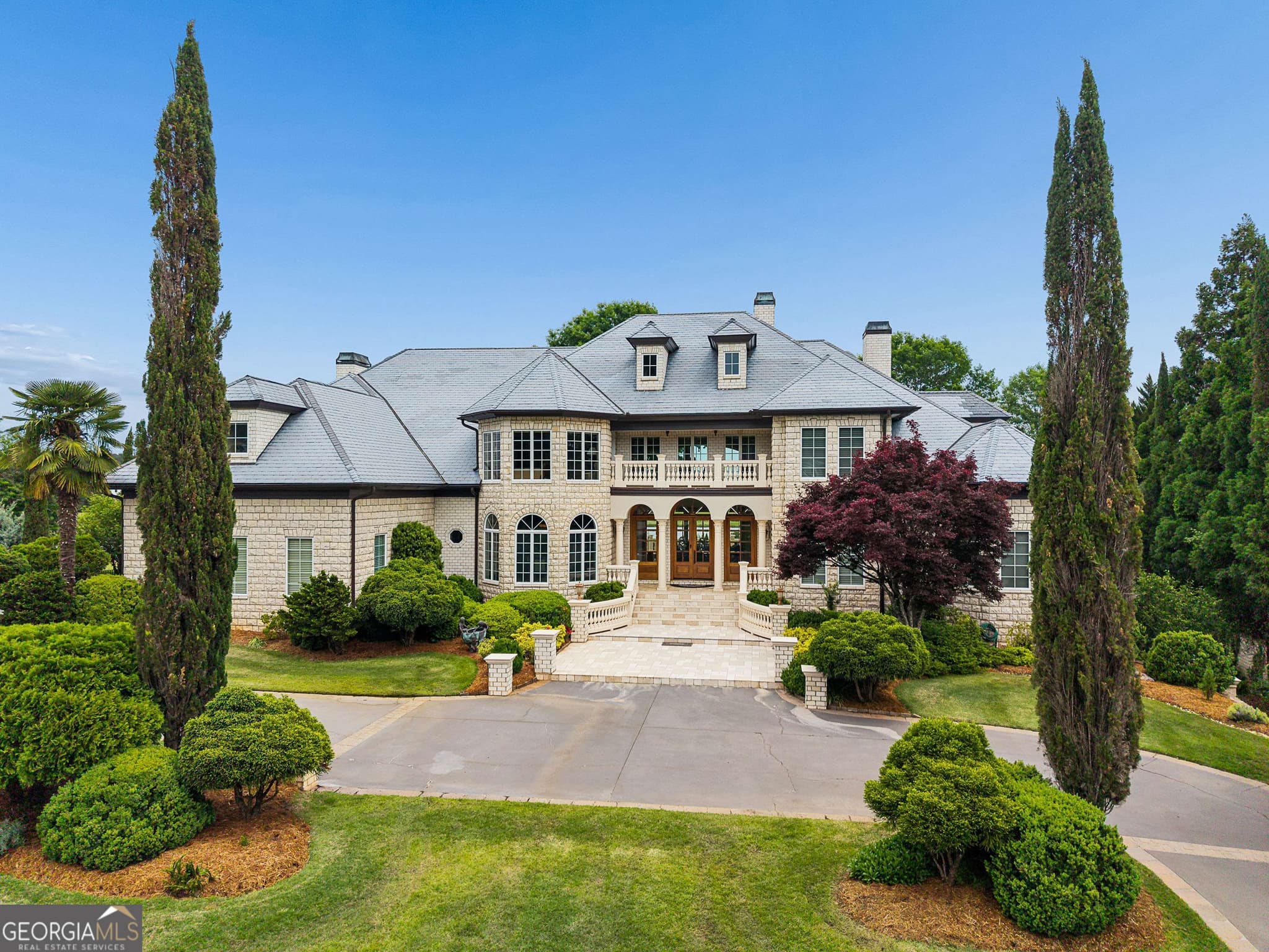 6 bedroom, 7 bathroom, 9,122 sq ft single family residence for sale at 140 Carnoustie Way, Fayetteville, GA 30215 — photo 2