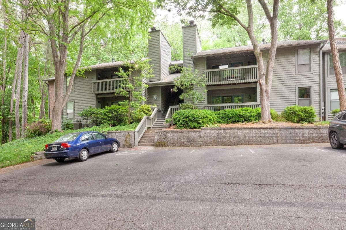 2 bedroom, 1 bathroom, 1,045 sq ft single family residence sold at 403 Tuxworth Circle, Decatur, GA 30033