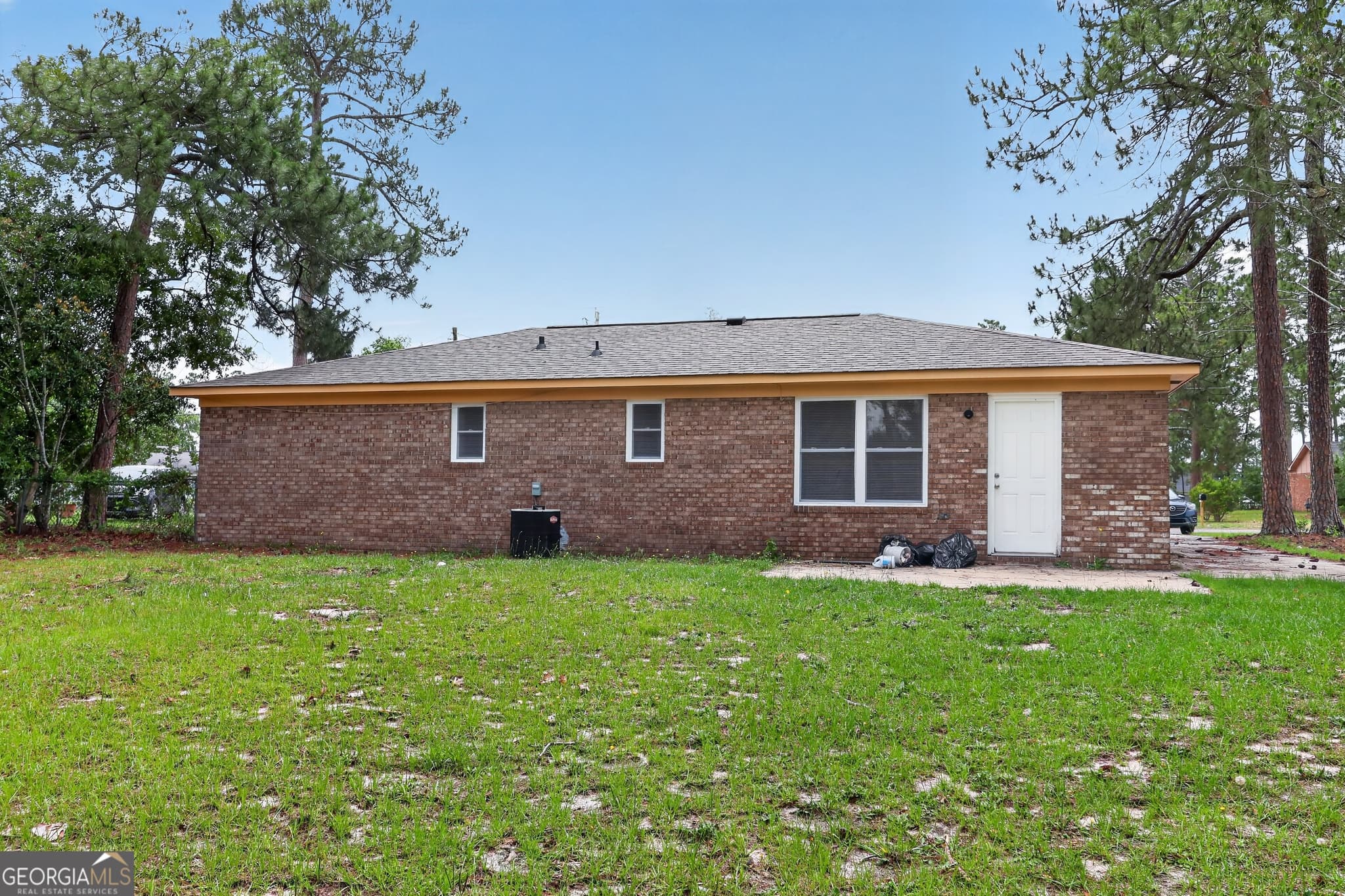 4 bedroom, 2 bathroom, 1,374 sq ft single family residence for sale at 3812 Fairington Drive, Hephzibah, GA 30815 — photo 4
