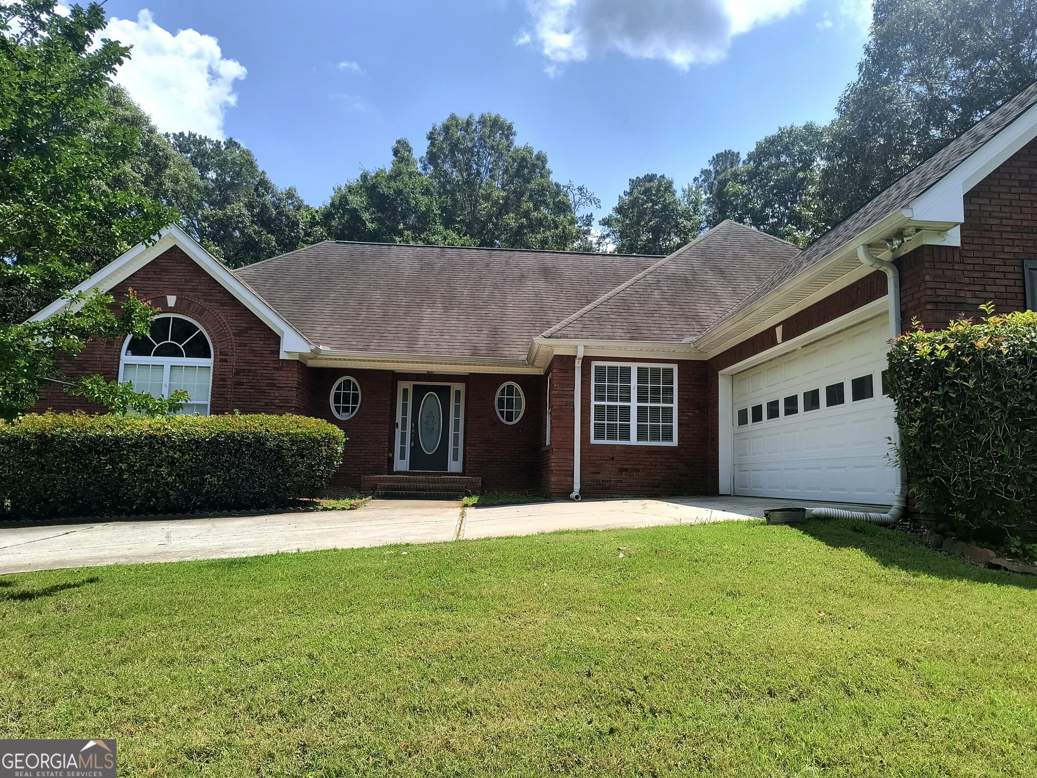 4 bedroom, 3.5 bathroom, 2,915 sq ft single family residence for sale at 125 Clear Spring Lane, Oxford, GA 30054 — photo 1 of 32