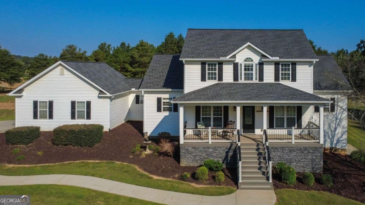 5 bedroom, 4 bathroom, 2,576 sq ft single family residence for sale at 1602 Old Alabama Road, Taylorsville, GA 30178