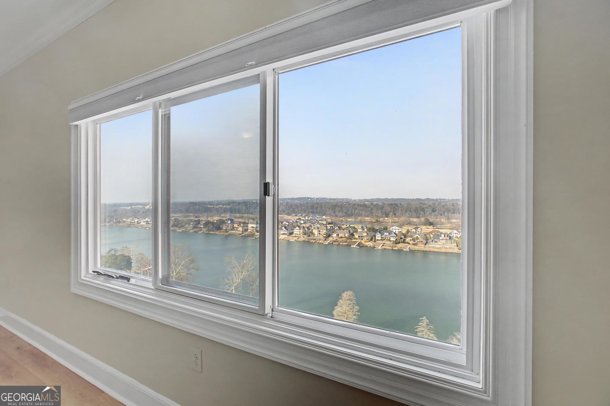 3 bedroom, 2.5 bathroom, 1,844 sq ft condominium under contract at 1 7th Street 1402, Augusta, GA 30901 — photo 2