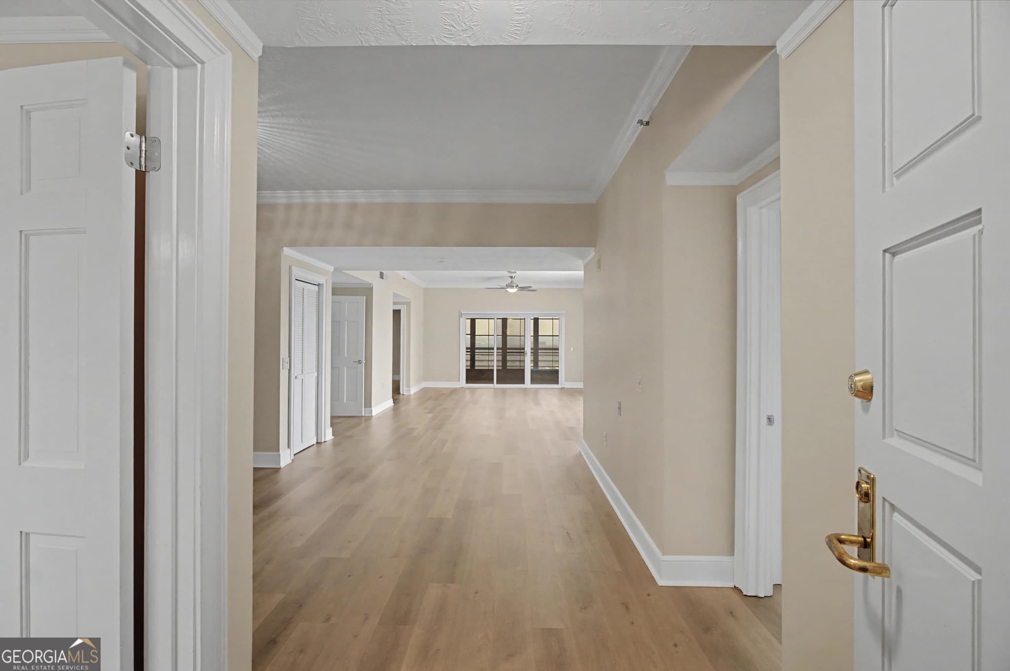 3 bedroom, 2.5 bathroom, 1,844 sq ft condominium under contract at 1 7th Street 1402, Augusta, GA 30901 — photo 4