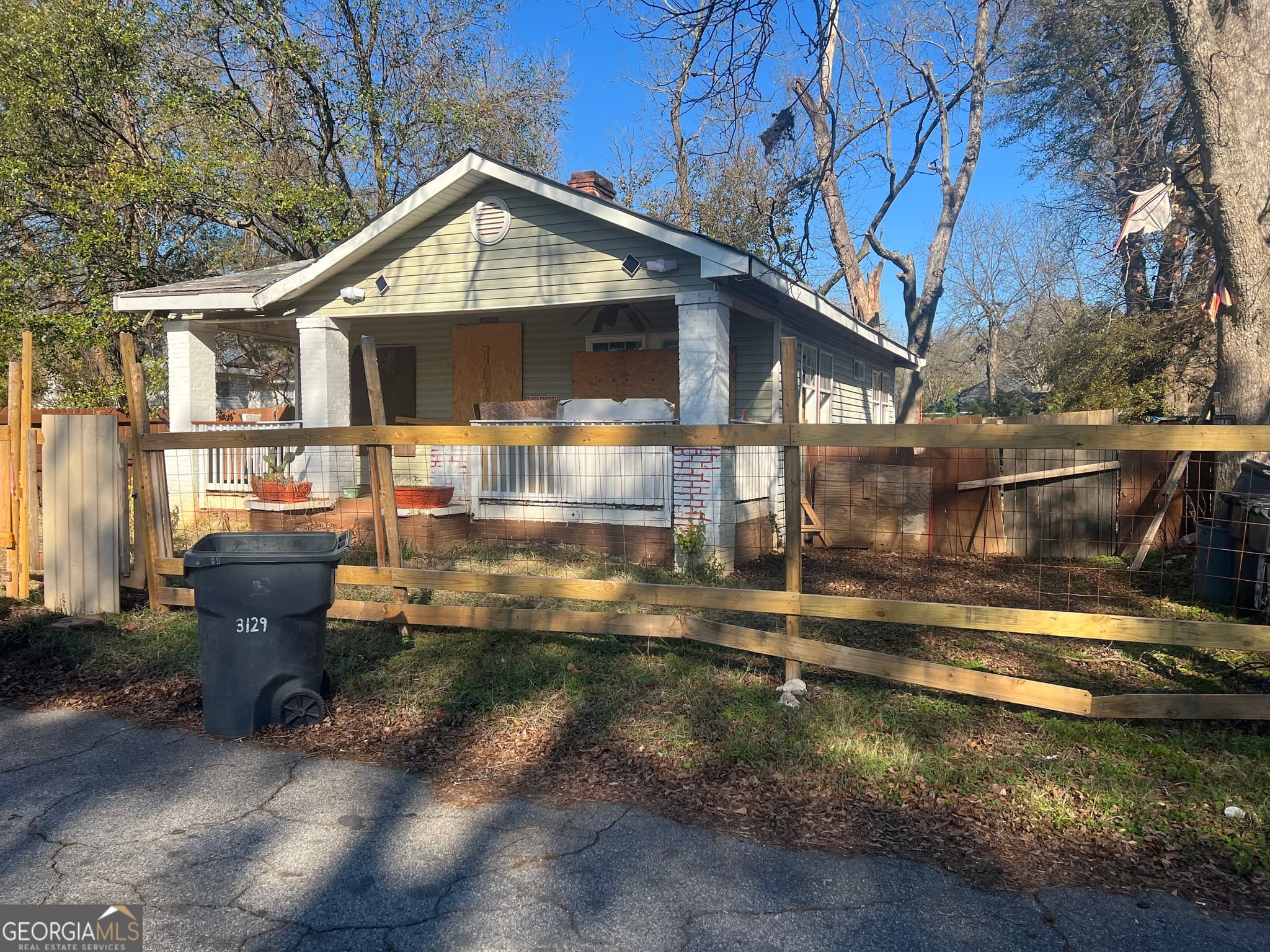 2 bedroom, 1 bathroom, 986 sq ft single family residence sold at 1749 Morris Avenue, East Point, GA 30344