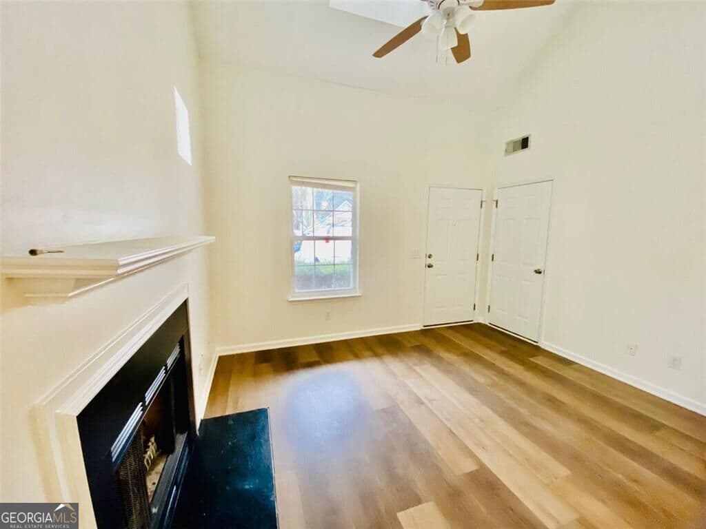 2 bedroom, 2.5 bathroom single family residence for rent at 2380 Keenland Court, Cumming, GA 30040 for $2,095 a month — photo 9