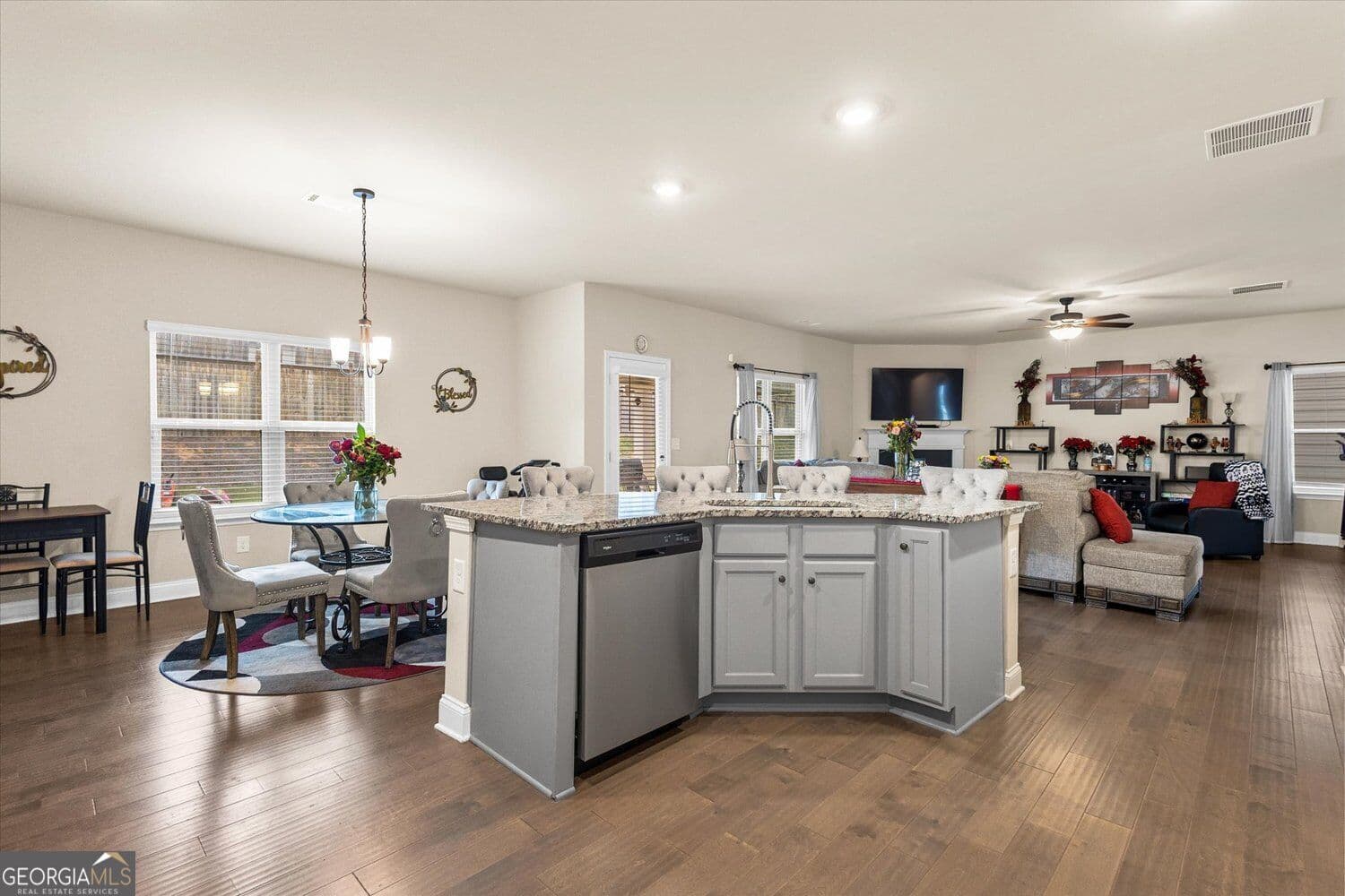 4 bedroom, 2.5 bathroom, 3,119 sq ft single family residence for sale at 1187 Kingston Hill Drive, Loganville, GA 30052 — photo 8