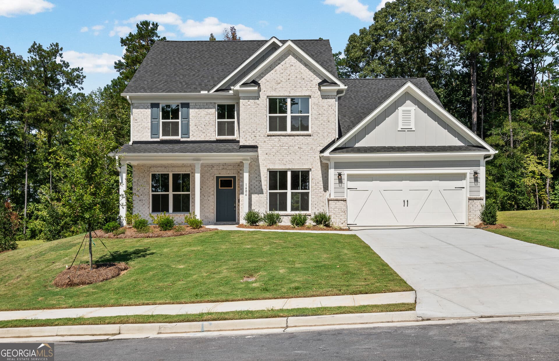 5 bedroom, 4.5 bathroom, 3,309 sq ft single family residence for sale at 1606 Waterchase Drive, Dacula, GA 30019 — photo 3