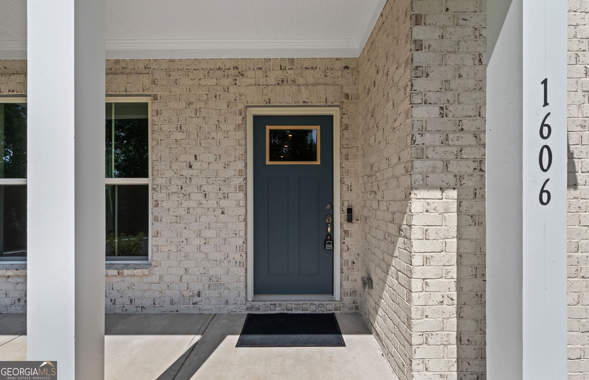 5 bedroom, 4.5 bathroom, 3,309 sq ft single family residence for sale at 1606 Waterchase Drive, Dacula, GA 30019 — photo 4