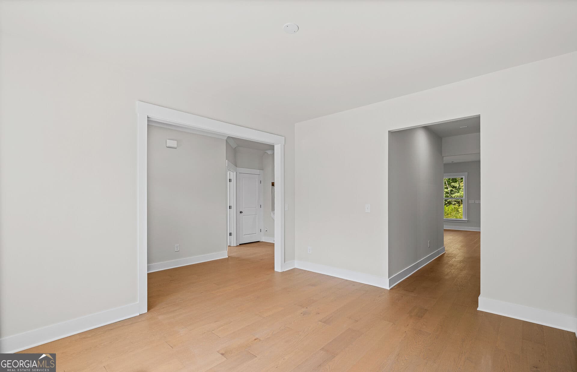 5 bedroom, 4.5 bathroom, 3,309 sq ft single family residence for sale at 1606 Waterchase Drive, Dacula, GA 30019 — photo 8