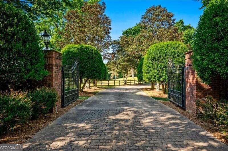 5 bedroom, 6 bathroom, 9,224 sq ft single family residence for sale at 1400 Paul Aiken Road, Dallas, GA 30132 — photo 5