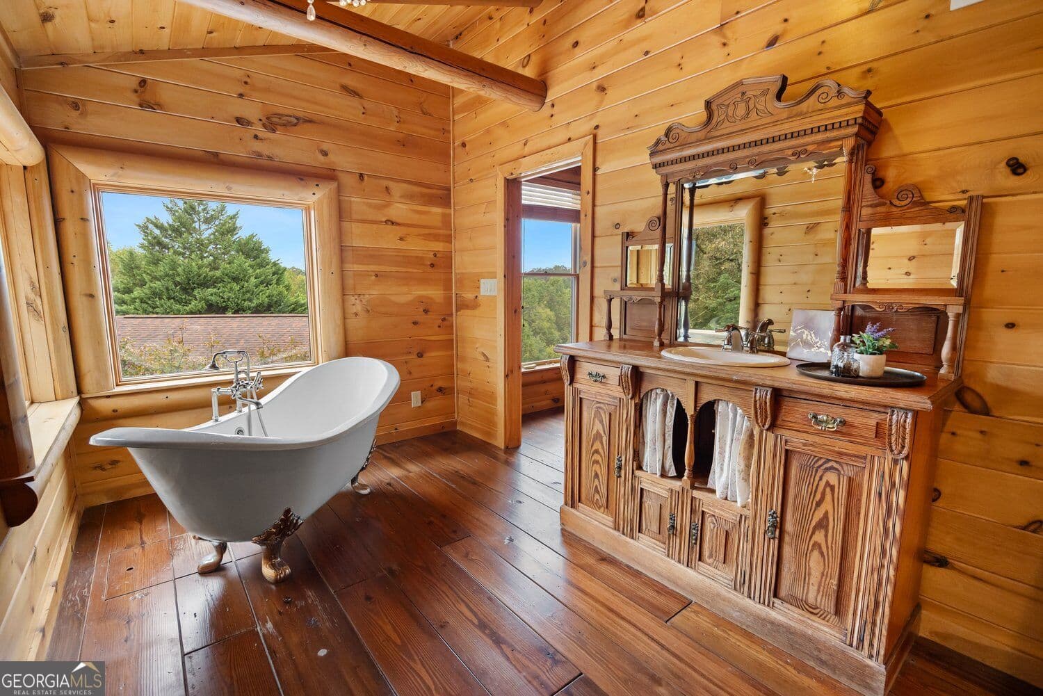 4 bedroom, 3.5 bathroom, 2,876 sq ft cabin,single family residence for sale at 110 Caspian Trail, Ellijay, GA 30536 — photo 6