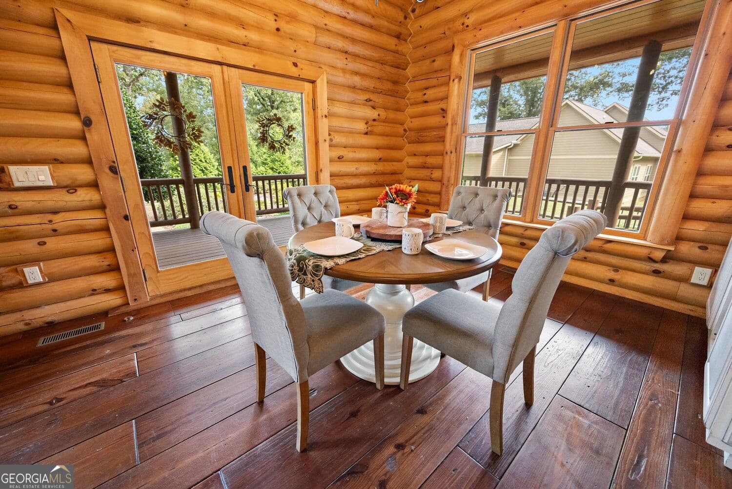 4 bedroom, 3.5 bathroom, 2,876 sq ft cabin,single family residence for sale at 110 Caspian Trail, Ellijay, GA 30536 — photo 7
