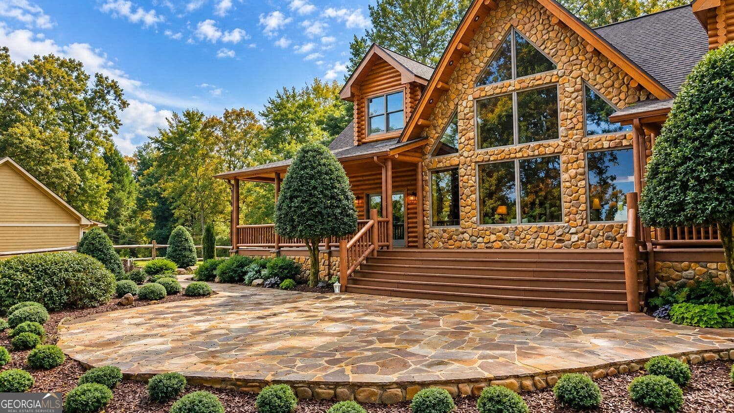 4 bedroom, 3.5 bathroom, 2,876 sq ft cabin,single family residence for sale at 110 Caspian Trail, Ellijay, GA 30536 — photo 5