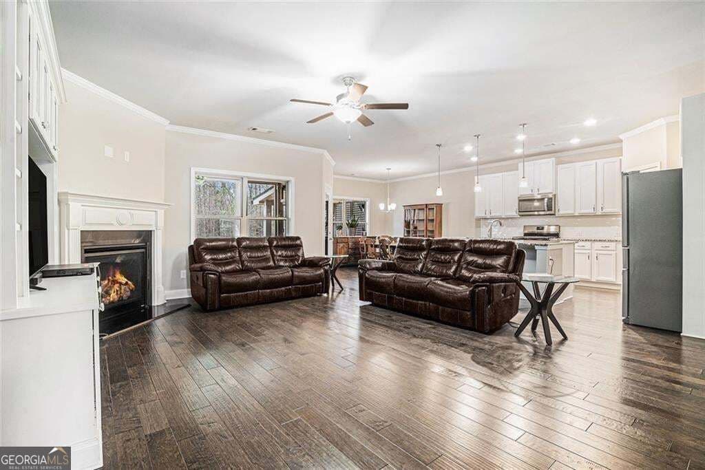 5 bedroom, 4 bathroom, 4,666 sq ft single family residence for sale at 1053 Ruddy Duck Drive, Jefferson, GA 30549 — photo 7