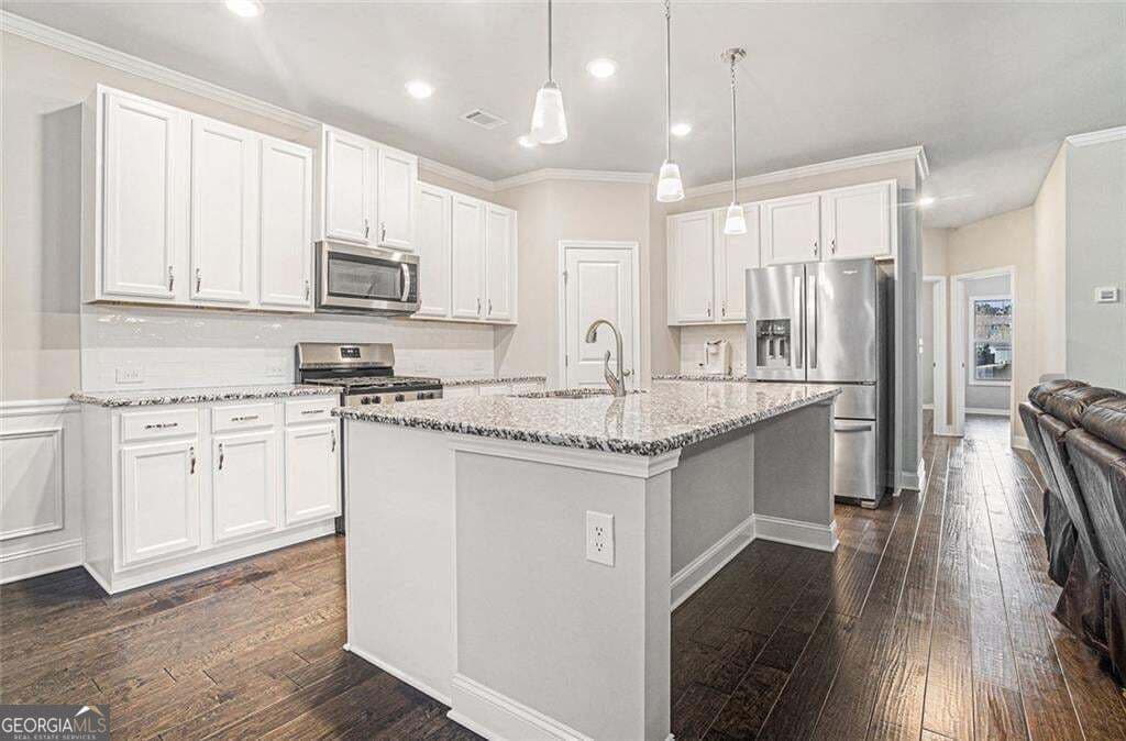 5 bedroom, 4 bathroom, 4,666 sq ft single family residence for sale at 1053 Ruddy Duck Drive, Jefferson, GA 30549 — photo 8