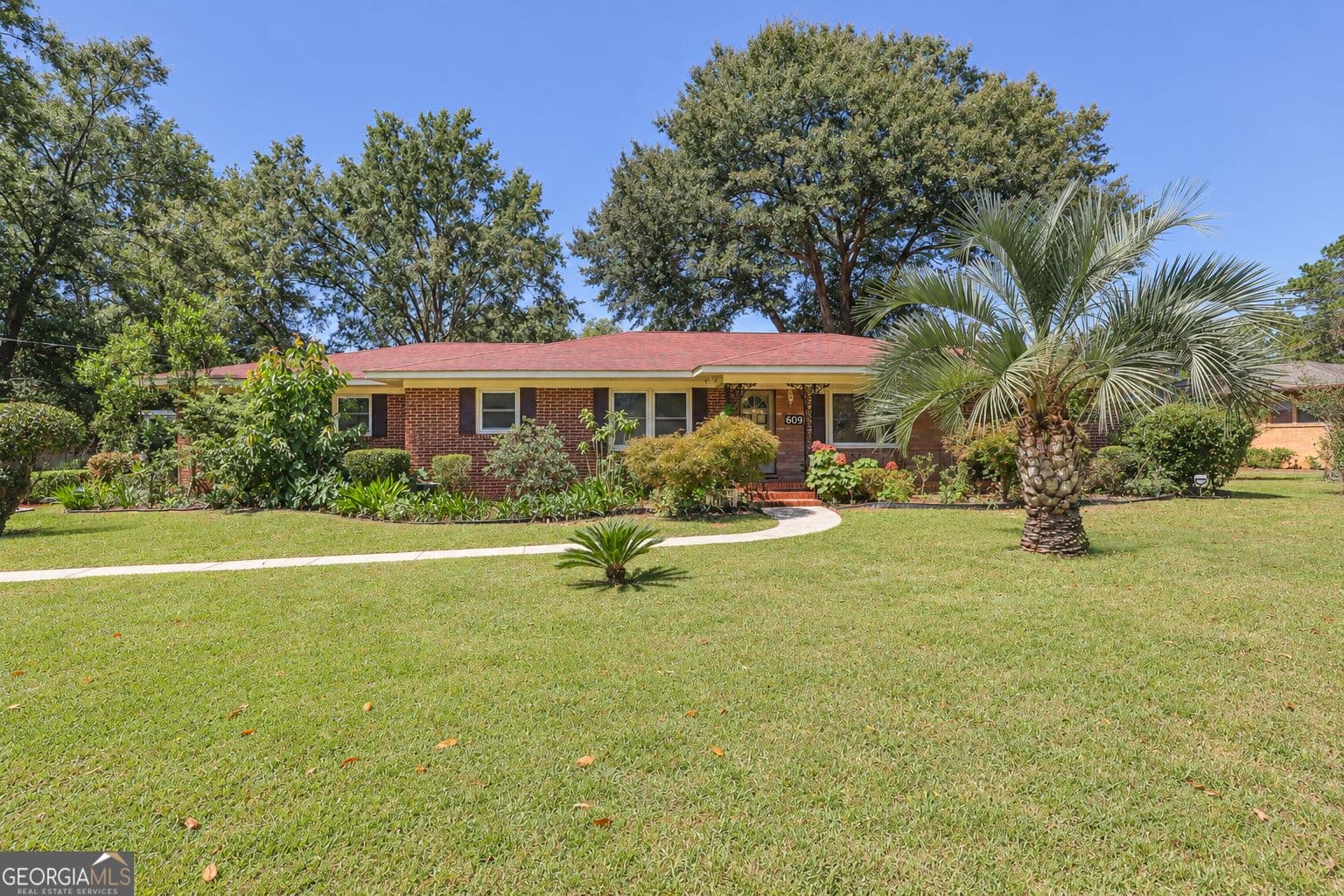 3 bedroom, 2.5 bathroom, 2,015 sq ft single family residence for sale at 609 Hardeman Avenue, Fort Valley, GA 31030