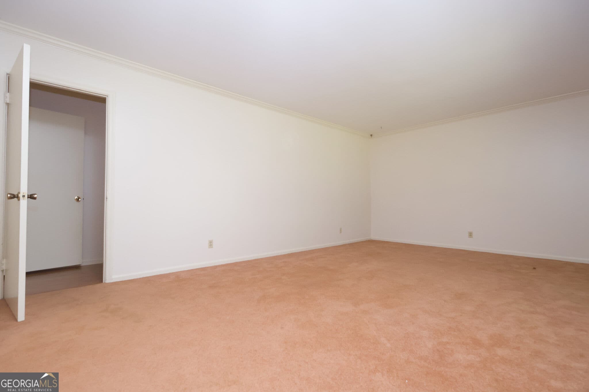 3 bedroom, 2.5 bathroom, 2,015 sq ft single family residence for sale at 609 Hardeman Avenue, Fort Valley, GA 31030 — photo 4