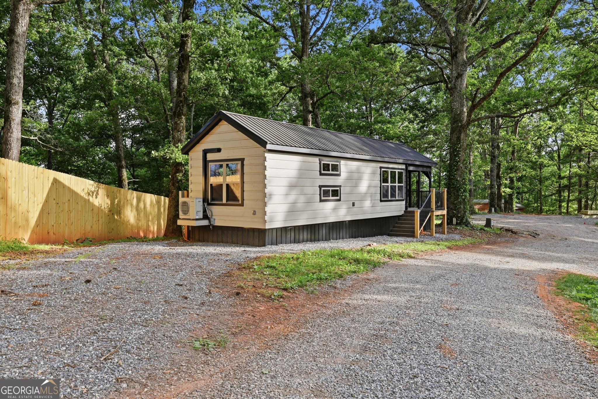 1 bedroom, 1 bathroom, 397 sq ft single family residence for sale at 527 Saunders LOT 19, Franklin, NC 28734 — photo 6