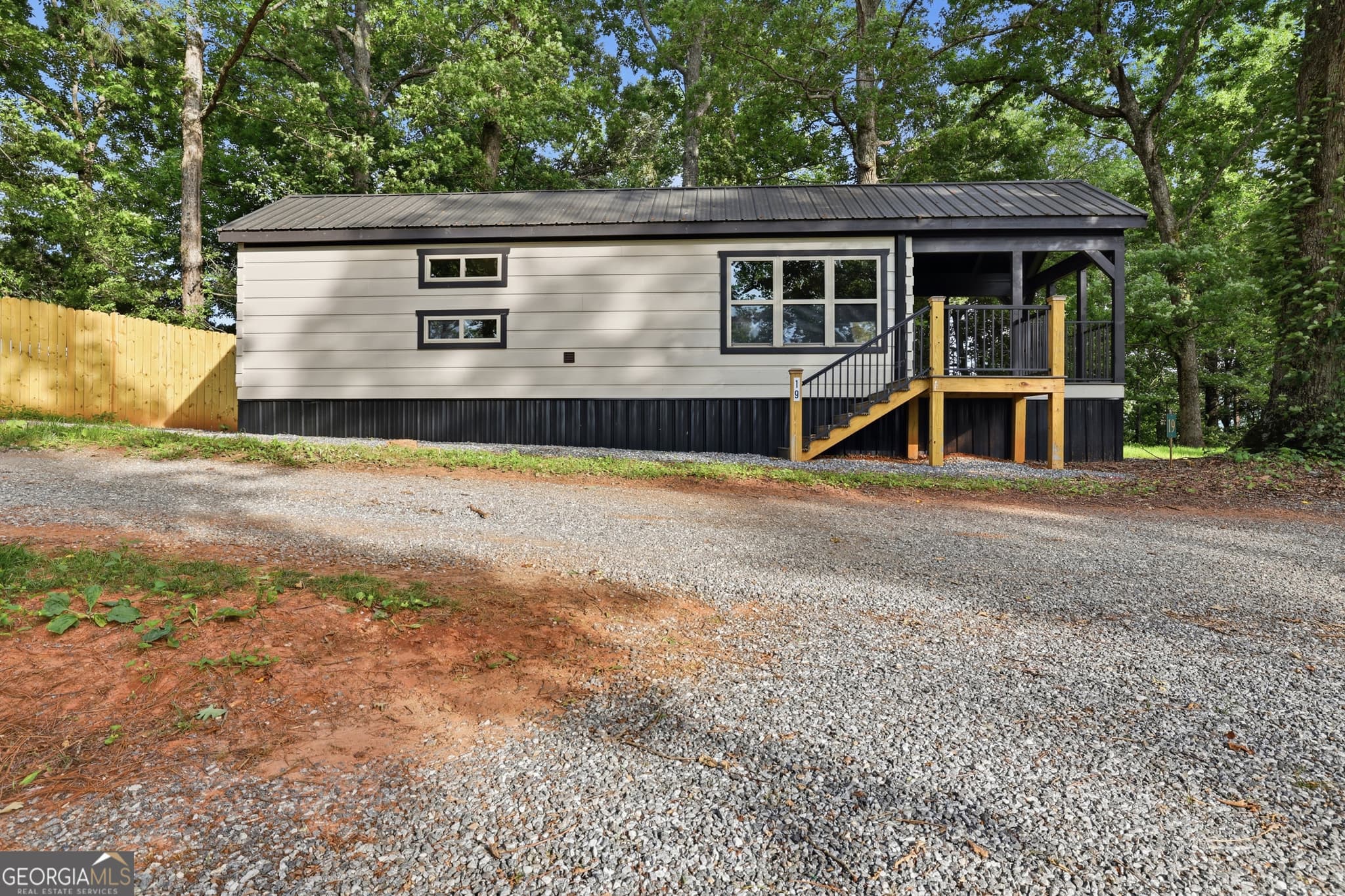 1 bedroom, 1 bathroom, 397 sq ft single family residence for sale at 527 Saunders LOT 19, Franklin, NC 28734 — photo 4