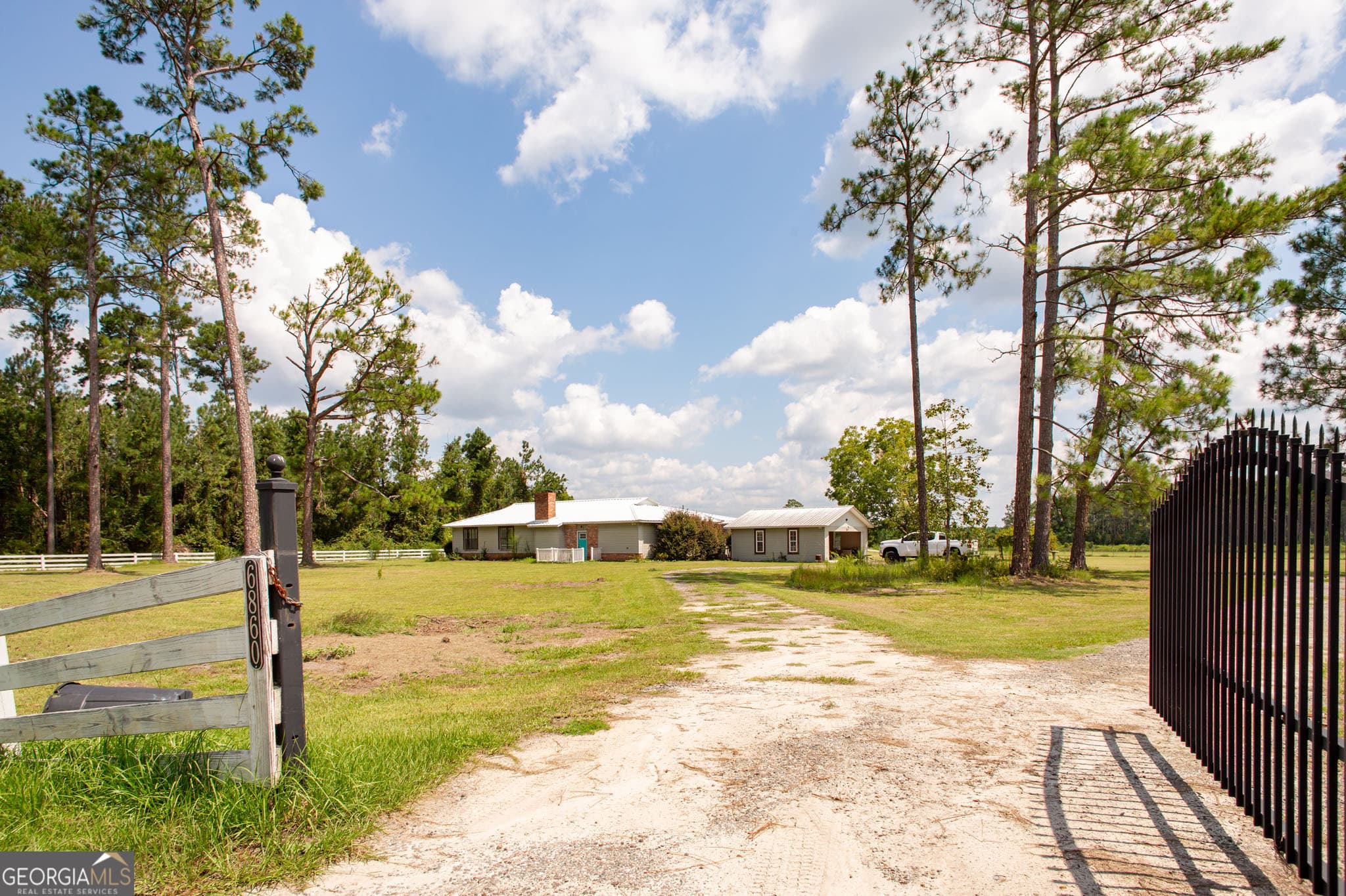6860 Douglas Highway, Millwood, GA 31552 — most recent listing photo