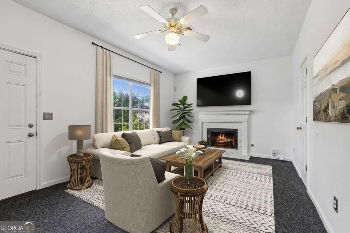 3 bedroom, 2.5 bathroom, 1,336 sq ft single family residence for sale at 4031 Robin Circle, Atlanta, GA 30349 — photo 5