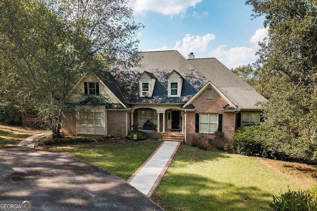 6 bedroom, 4 bathroom, 3,788 sq ft single family residence for sale at 1215 Brush Creek Road, Colbert, GA 30628