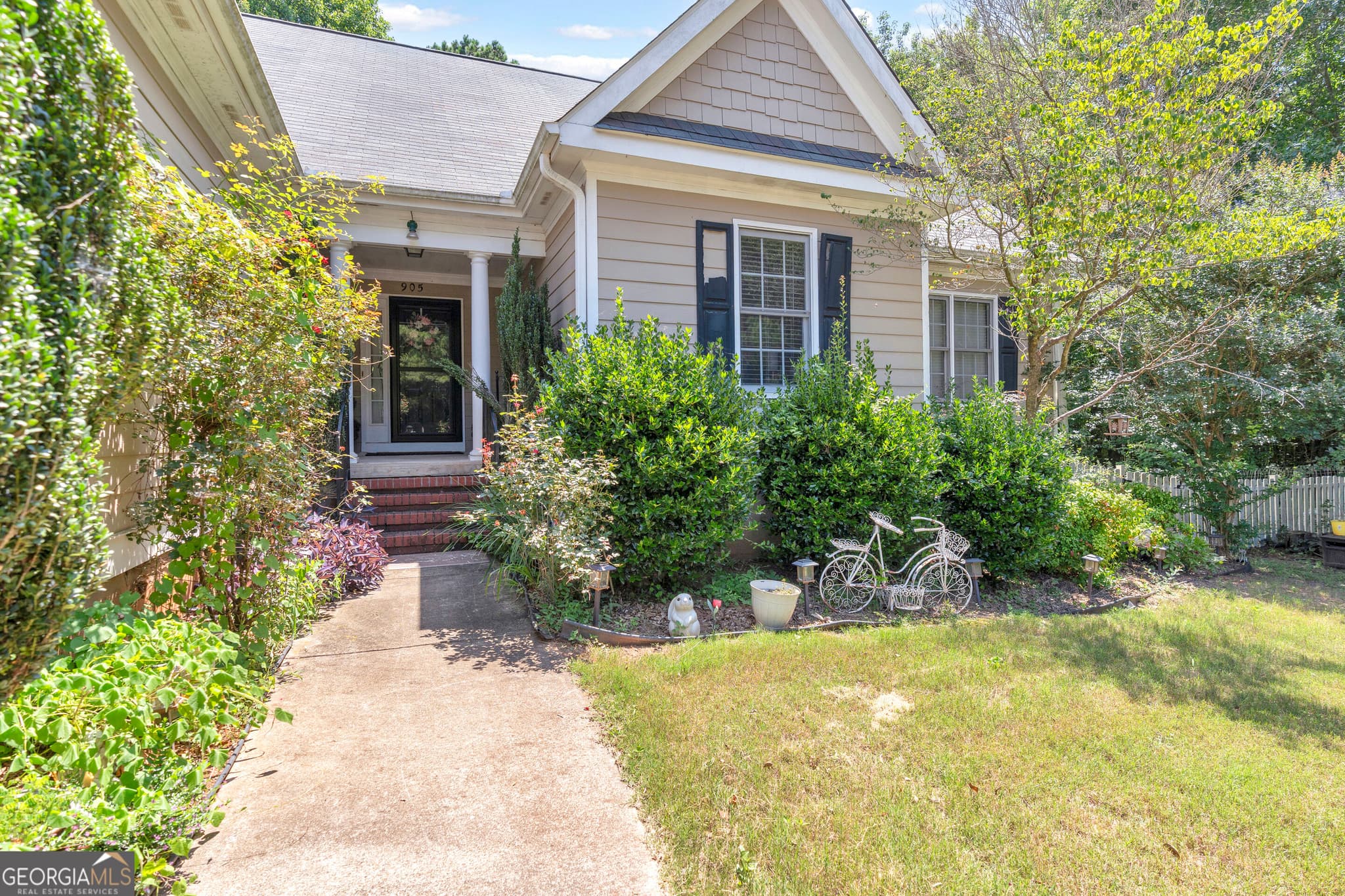 4 bedroom, 2 bathroom, 1,755 sq ft single family residence for sale at 905 Daisy Lane, Athens, GA 30605 — photo 7