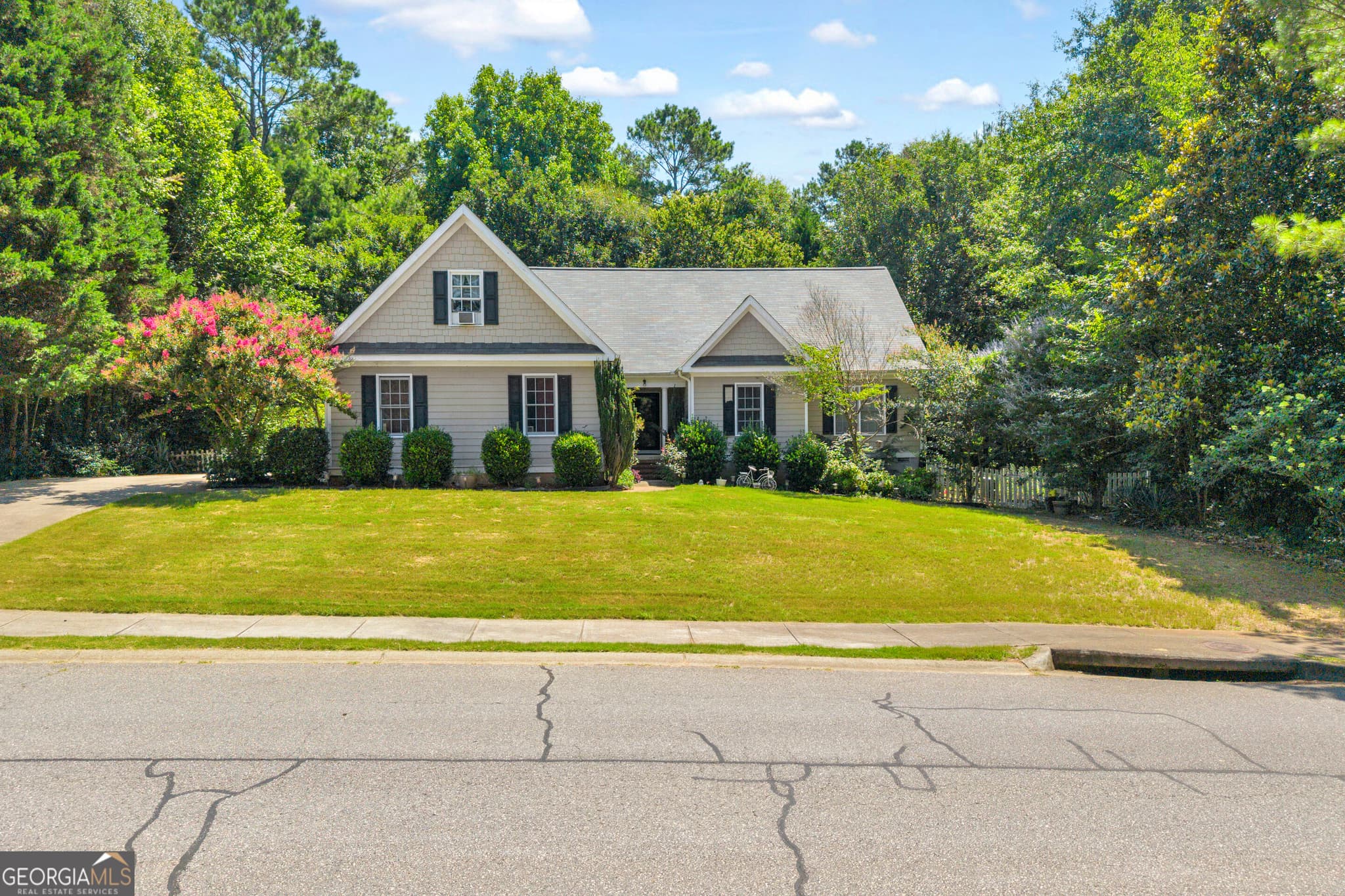 4 bedroom, 2 bathroom, 1,755 sq ft single family residence for sale at 905 Daisy Lane, Athens, GA 30605