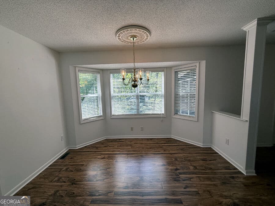 4 bedroom, 2.5 bathroom, 2,866 sq ft single family residence for sale at 120 Warpaint Lane, Westminster, SC 29693 — photo 3