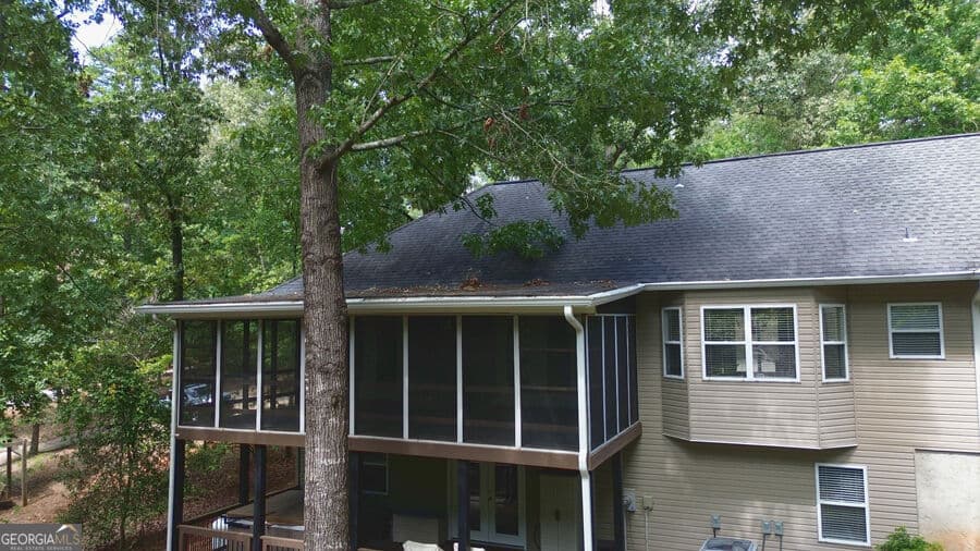 4 bedroom, 2.5 bathroom, 2,866 sq ft single family residence for sale at 120 Warpaint Lane, Westminster, SC 29693 — photo 8