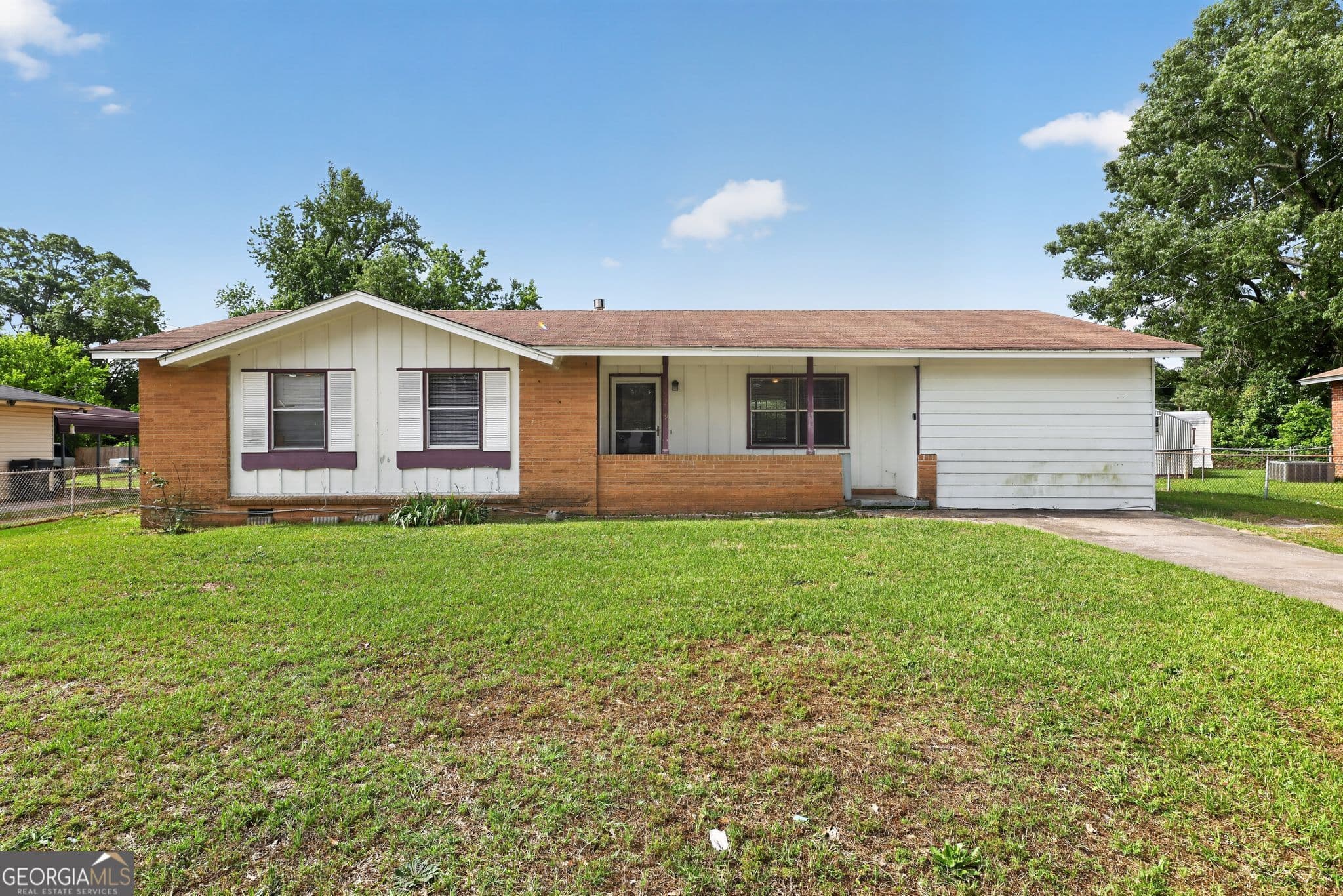 4 bedroom, 3 bathroom, 1,946 sq ft single family residence for sale at 1926 Dunham Court, Augusta, GA 30906 — photo 2