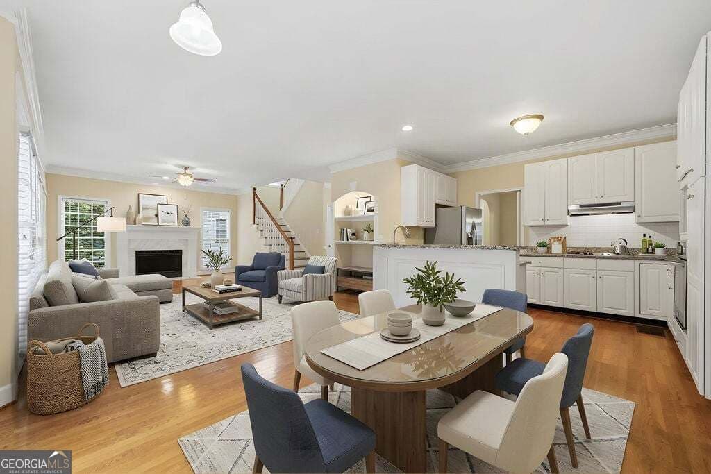 5 bedroom, 2.5 bathroom, 3,001 sq ft single family residence for sale at 1513 Brookridge Drive, Woodstock, GA 30189 — photo 6