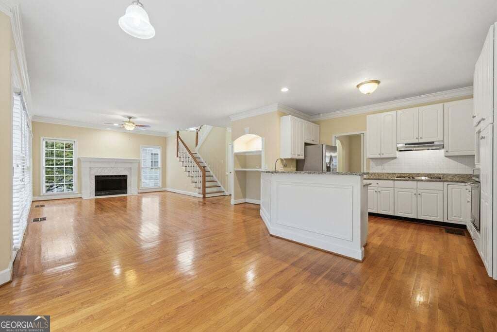 5 bedroom, 2.5 bathroom, 3,001 sq ft single family residence for sale at 1513 Brookridge Drive, Woodstock, GA 30189 — photo 7