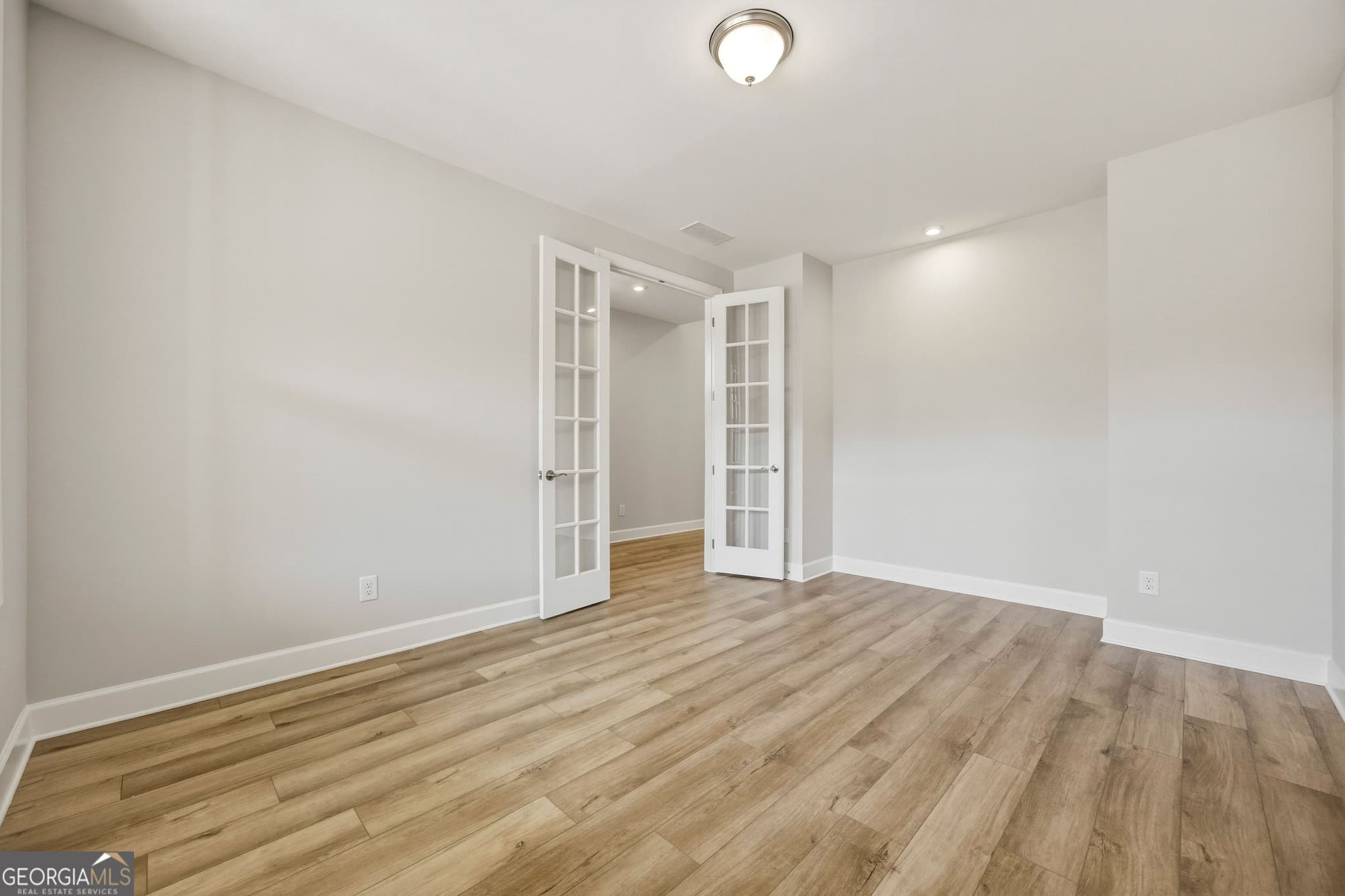2 bedroom, 2 bathroom single family residence for sale at 440 Geneva Way, Hoschton, GA 30548 — photo 5