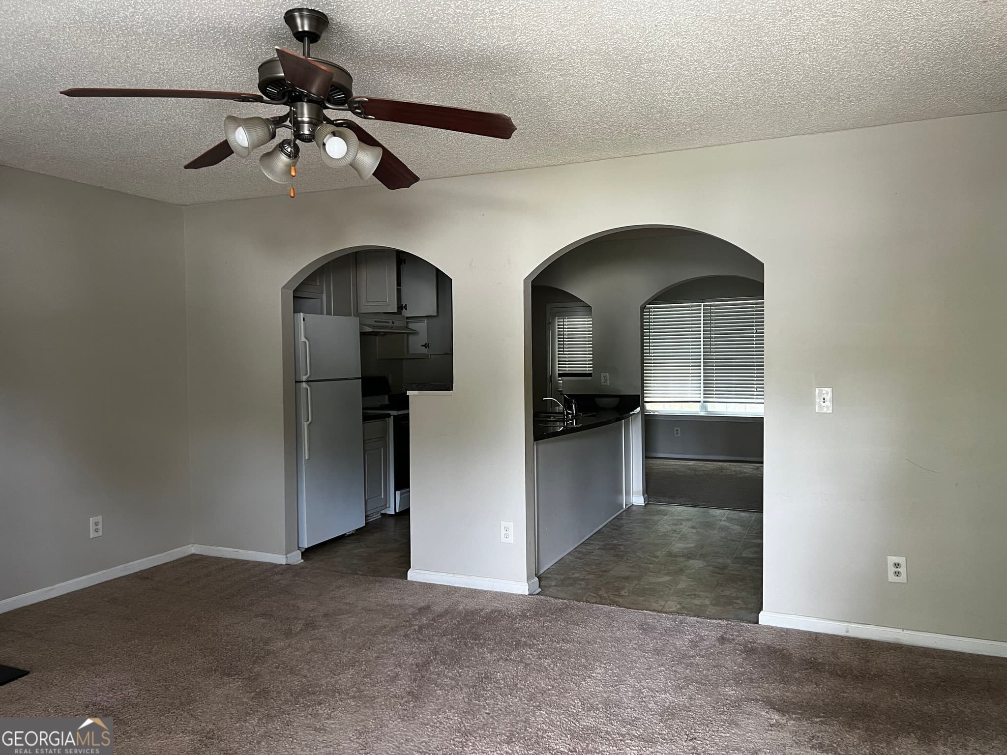 4 bedroom, 2 bathroom, 1,453 sq ft single family residence for sale at 117 Meadow Court, Fairburn, GA 30213 — photo 2