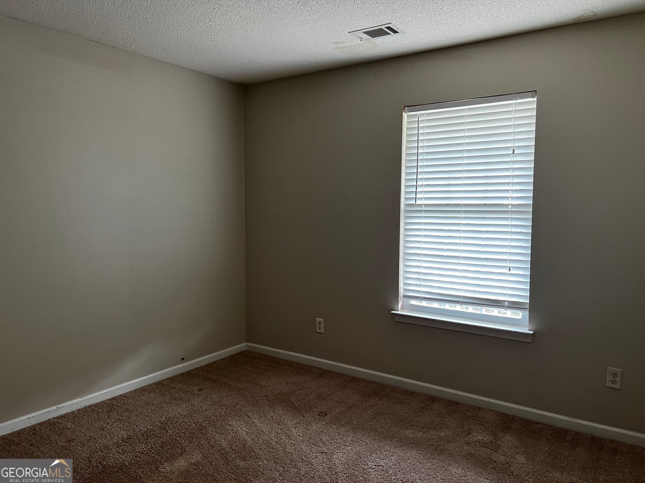 4 bedroom, 2 bathroom, 1,453 sq ft single family residence for sale at 117 Meadow Court, Fairburn, GA 30213 — photo 6