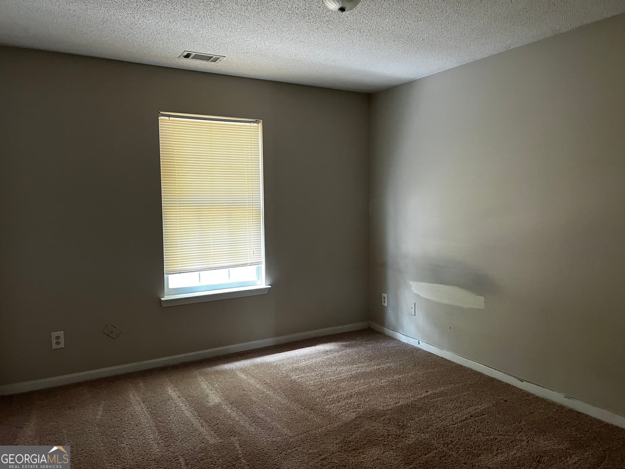 4 bedroom, 2 bathroom, 1,453 sq ft single family residence for sale at 117 Meadow Court, Fairburn, GA 30213 — photo 5