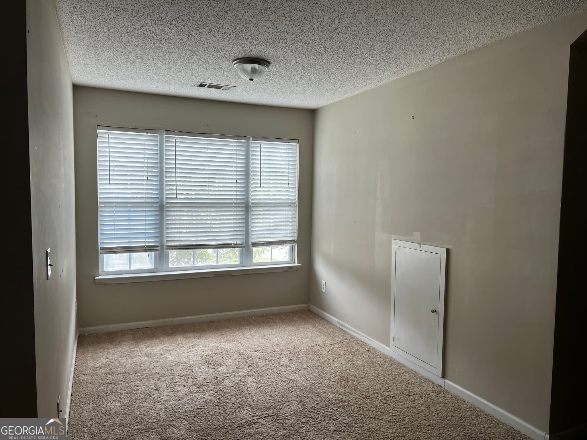 4 bedroom, 2 bathroom, 1,453 sq ft single family residence for sale at 117 Meadow Court, Fairburn, GA 30213 — photo 9