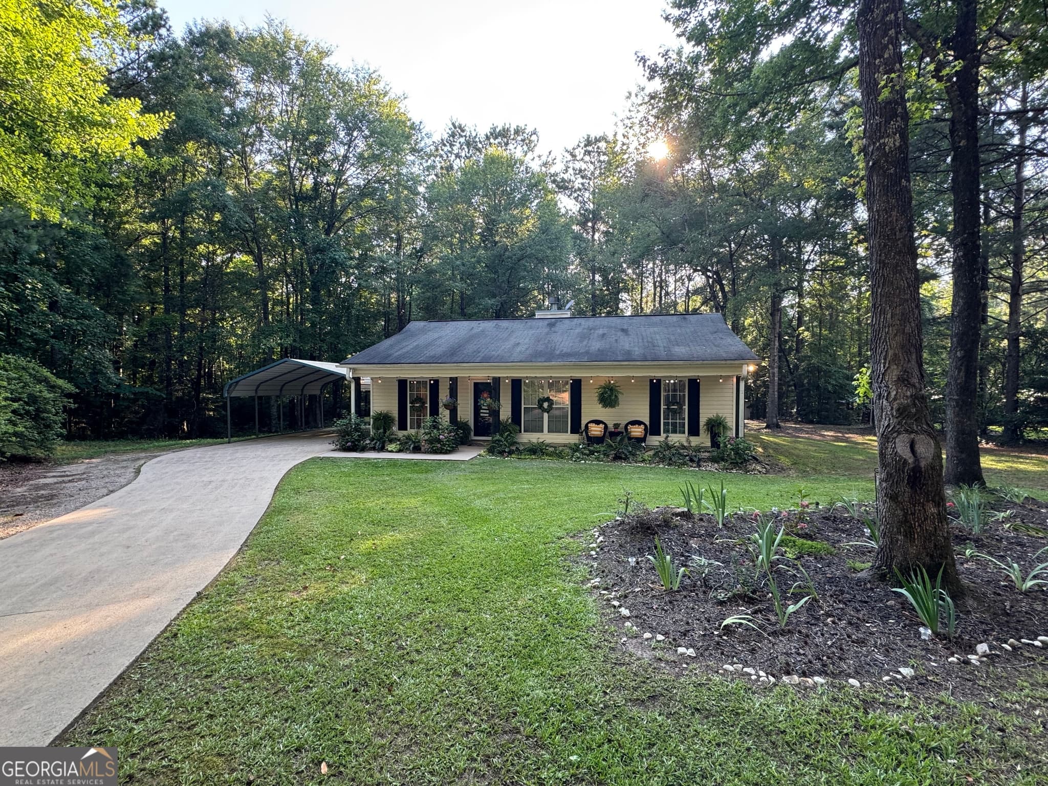 3 bedroom, 2 bathroom, 1,080 sq ft single family residence sold at 37 Nantucket Drive, Lagrange, GA 30241