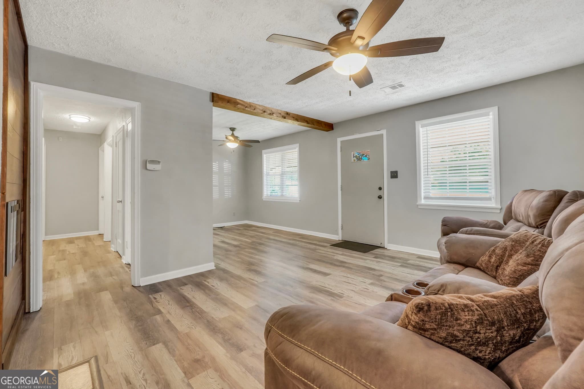 3 bedroom, 1 bathroom, 1,110 sq ft single family residence for sale at 5305 Sharon Street, Forest Park, GA 30297 — photo 4
