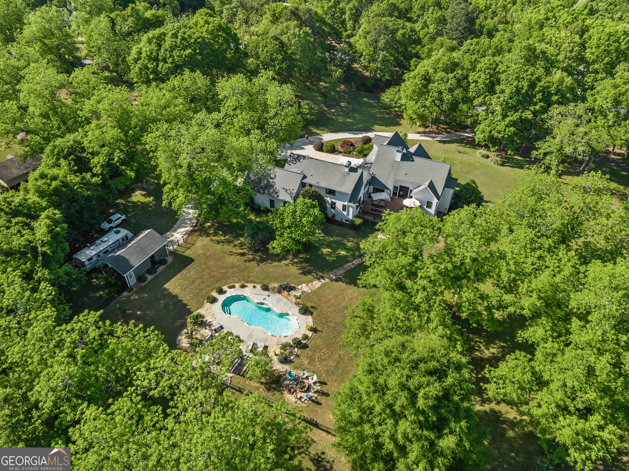6 bedroom, 5.5 bathroom, 6,626 sq ft single family residence for sale at 1110 Summit Circle, Watkinsville, GA 30677 — photo 7