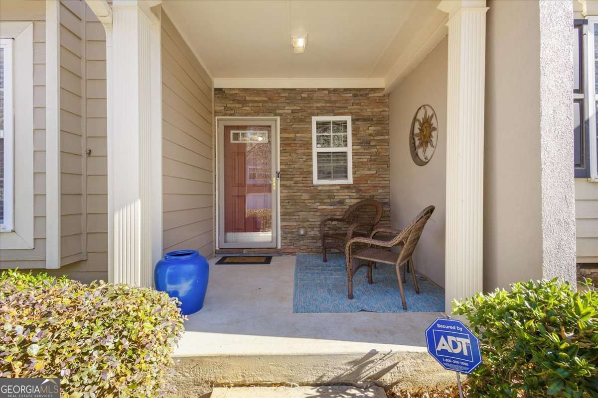 4 bedroom, 2.5 bathroom townhouse for sale at 2629 Cedar Drive, Lawrenceville, GA 30043 — photo 4